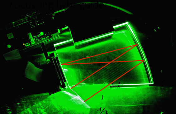 Лучи лазера сфокусированные с помощью DIRC. Фото предоставлено М
