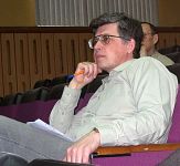 �.�.���������